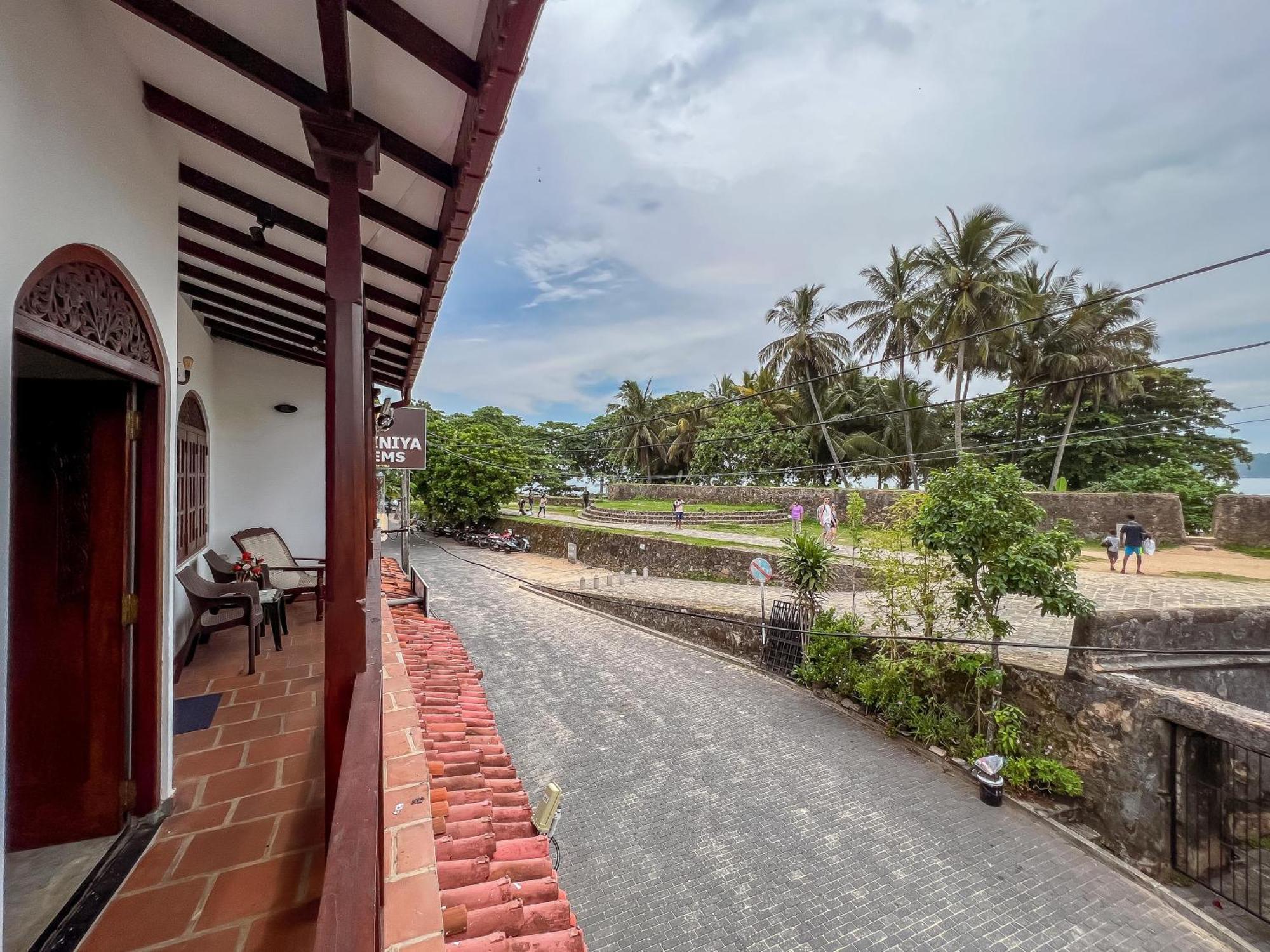 Light House View Inn - Galle Fort Exterior photo